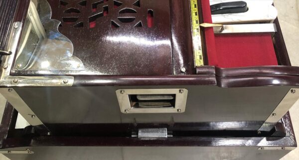 Special Scale Changing Harmonium