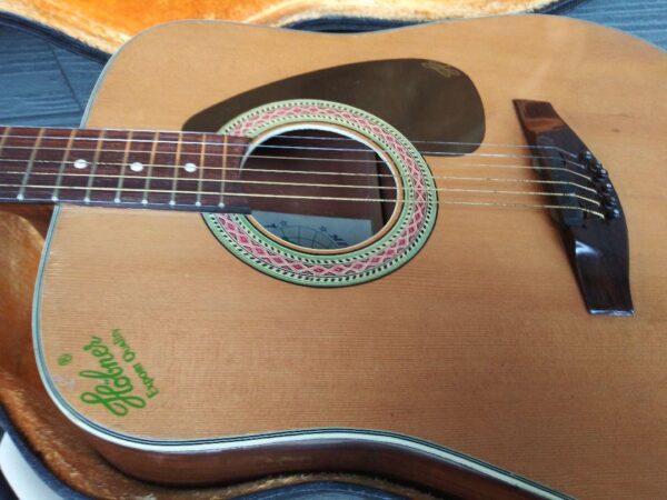 Guitar Jumbo