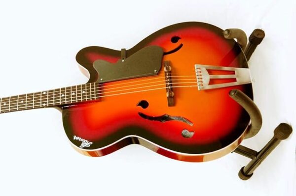 Guitar (Slim)- Hobner