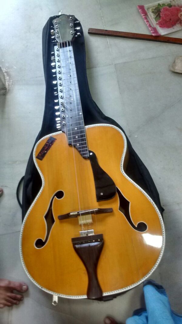 Concord Style Guitar