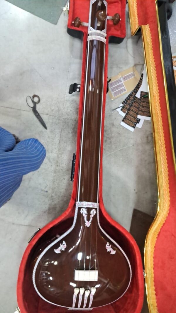 Female Tanpura