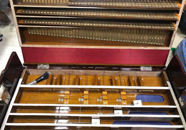 4 Set Scale Changing Harmonium