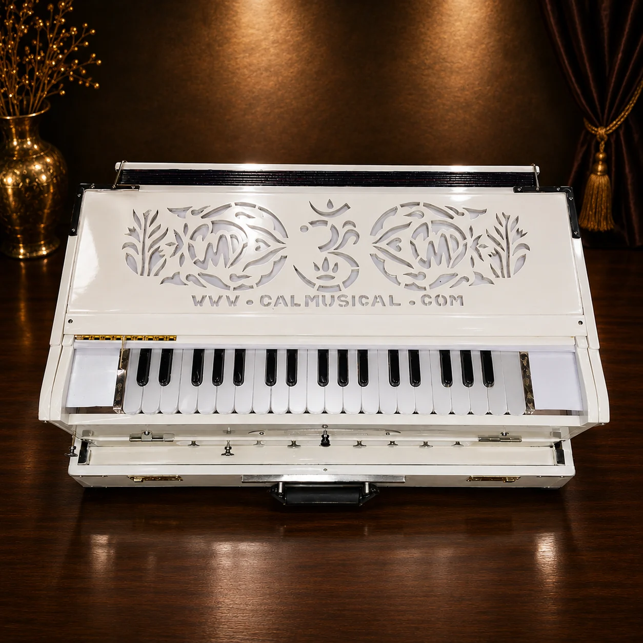 special-white-premier-scale-changing-harmonium-1